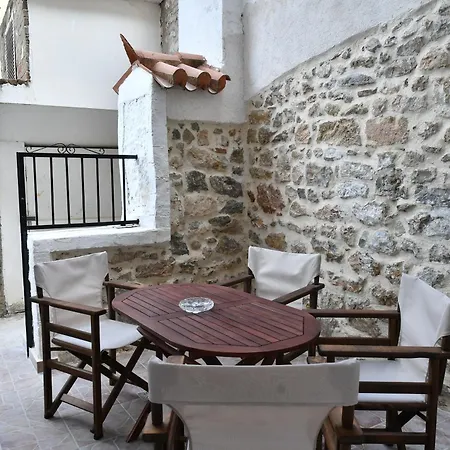 διαμέρισμα στο κέντρο της παλιάς πόλης ναυπλίου *