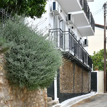 διαμέρισμα στο κέντρο της παλιάς πόλης ναυπλίου *
